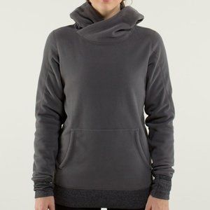 Size 6 - Lululemon Runaway Fleece
